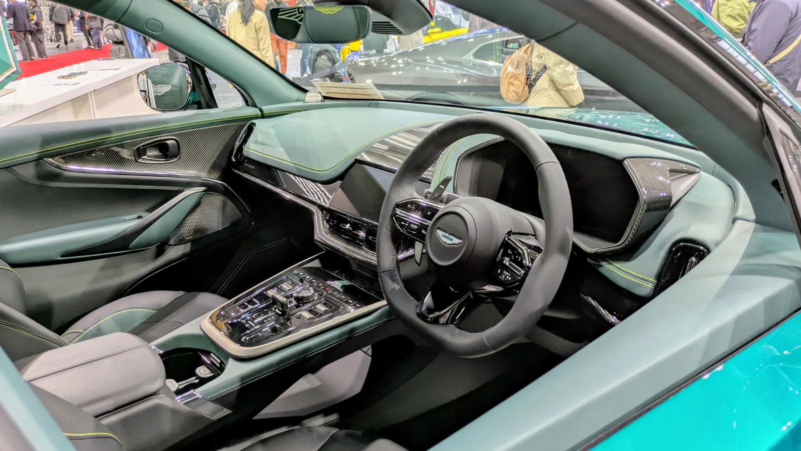 Aston Martin DBX707 cockpit interior dual screens, apple carplay next generation release