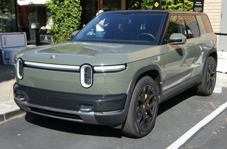 Rivian R2 2027: vale a pena esperar pela versão mais barata?