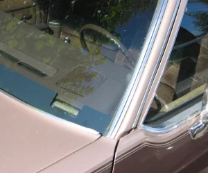 Como consultar um carro usado: placa, chassi, débitos e restrições